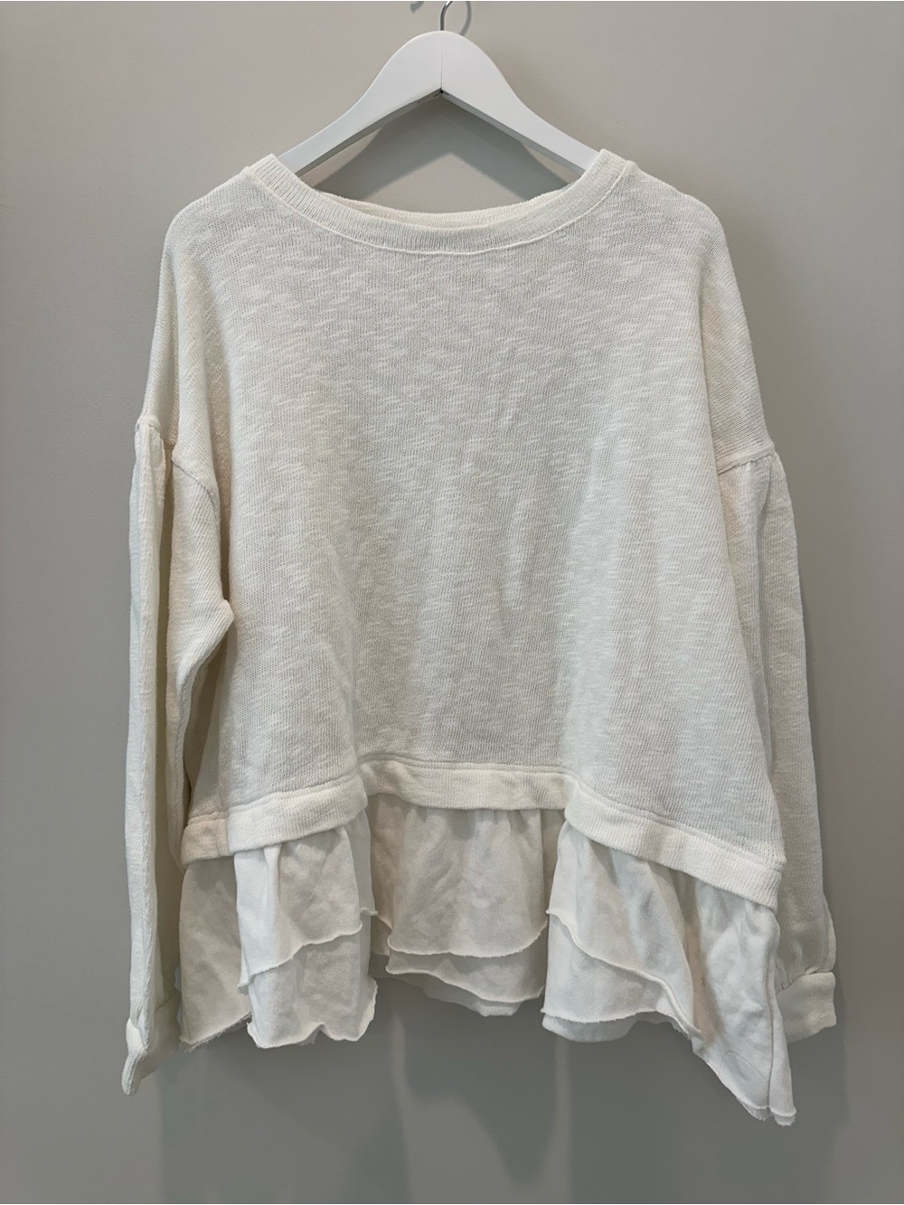 Free People Maddie Layered Hem Sweater Size Small White Slouchy Cozy Long Sleeve - Picture 2 of 14